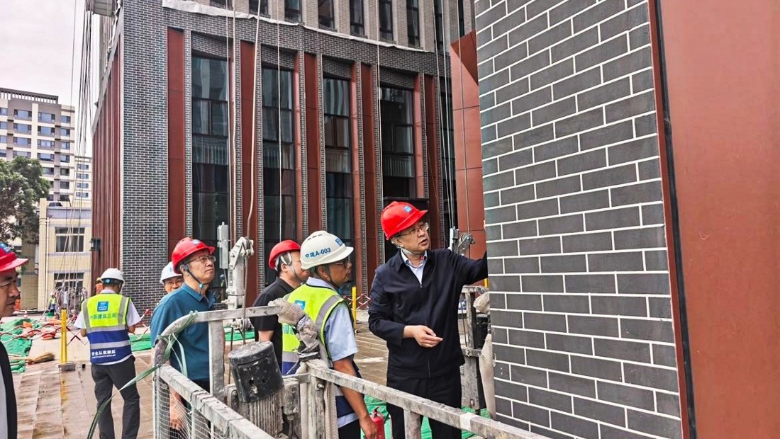 学校党委书记王宏检查指导综合实训楼建设项目